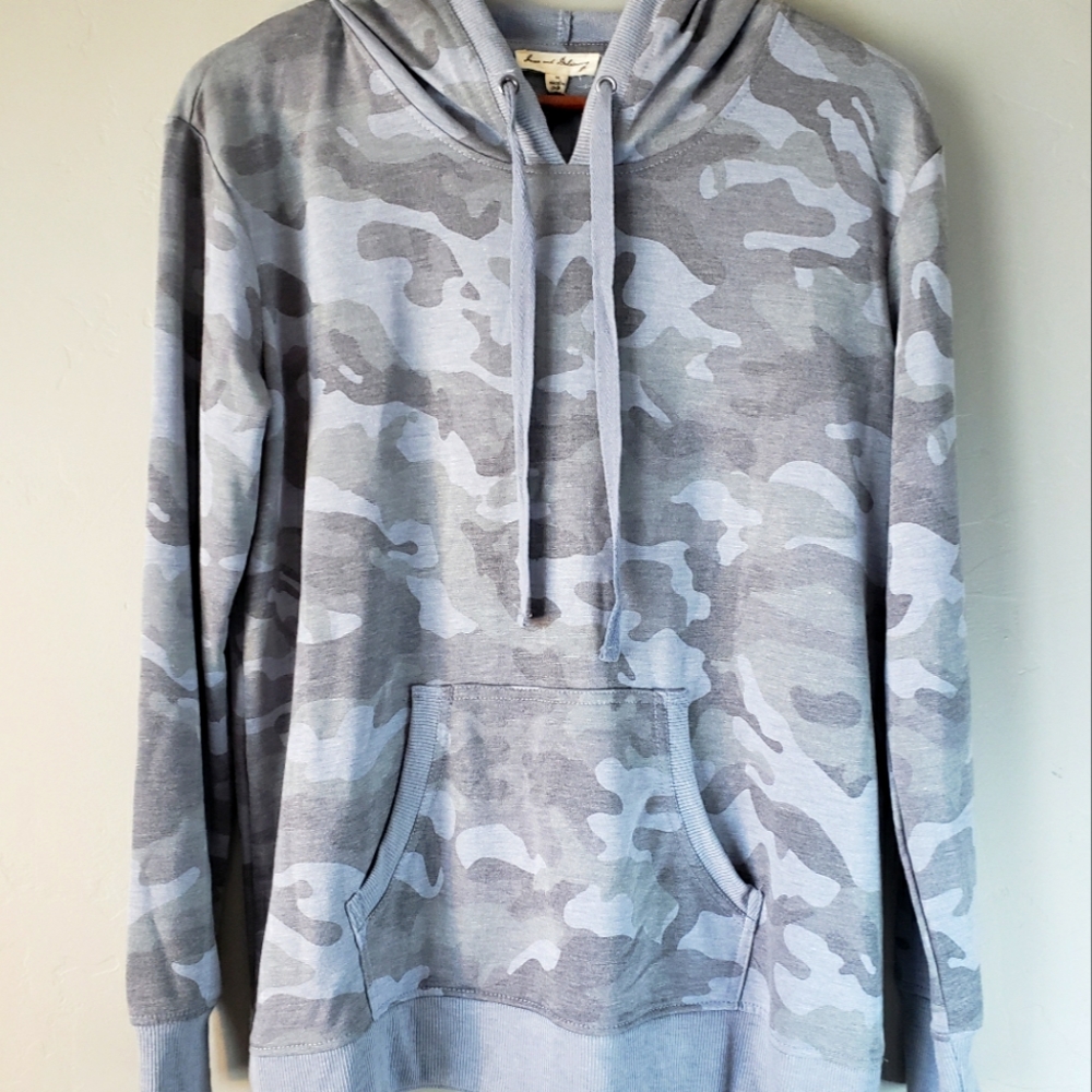 Jane & Delancey camo sweatshirt blueish grayish M hoodie - Picture 1 of 5